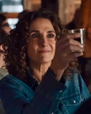 Melina Kanakaredes Instagram - Here are some fun behind the scenes shots of @sho_billions I had the BEST time playing Nancy Dunlop on the final season of this amazing show!! If you haven’t already, please stream on @showtime @paramountplus Nancy is introduced in episode 8 The Owl. ♥️