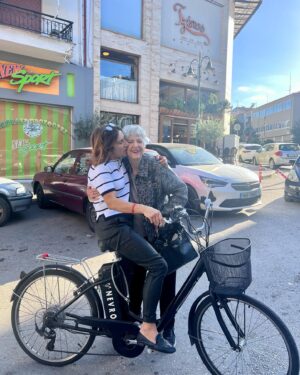 Melina Kanakaredes Instagram - Celebrated my beautiful mom with a mother daughter trip to her hometown, Naousa Greece-I was inspired by her “blue zone”childhood friends, met the next generation of the Temo family, hugged my cousins and had a blessed opportunity to spend time with my beautiful Thea Dina - days before she went with the angels🙏🏻♥️ Feeling SO #blessed