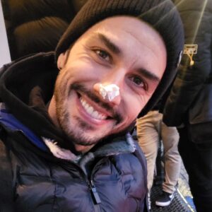 Melis Birkan Instagram - Bir güzel kış dump'ı olsun içimden geldi...❄️ 
Gezerken aynı zamanda paylaşmayı beceremeyenlerdenim maalesef. Canım kocam sayesinde de bu fotoğraflar çıkıyor, bana kalsa bunlar da olmaz... 
Herşey seninle güzel canım sevgilim... @arasaydinofficial 🧡