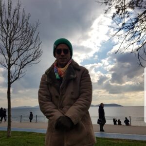 Melis Birkan Instagram - Hayatımın rengi, ömrümün turuncusu, daima yüzü gülenim, ağlamaktan hiç korkmayanım, enerjisi, neşesi, umudu hiç bitmeyenim, şahane poz verip hep fotoğraf çektirenim, yapmak istedikleri ve tutkusu hiç tükenmeyenim, her spora yeteneklim, herşeyi çalıp söyleyebilen müzisyenim, birtanecik romantiğim, iyi ki doğmuşsun canım sevgilim... @arasaydinofficial 🧡
Rengin ve gülüşün hiç bitmesin ve hep dediğin gibi "çok güzel olacak herşey"...🧡 
(Sonu sürprizli ama bunu yapmam gerekiyordu 😄)