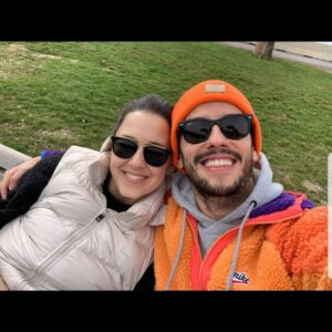 Melis Birkan Instagram - Hayatımın rengi, ömrümün turuncusu, daima yüzü gülenim, ağlamaktan hiç korkmayanım, enerjisi, neşesi, umudu hiç bitmeyenim, şahane poz verip hep fotoğraf çektirenim, yapmak istedikleri ve tutkusu hiç tükenmeyenim, her spora yeteneklim, herşeyi çalıp söyleyebilen müzisyenim, birtanecik romantiğim, iyi ki doğmuşsun canım sevgilim... @arasaydinofficial 🧡
Rengin ve gülüşün hiç bitmesin ve hep dediğin gibi "çok güzel olacak herşey"...🧡 
(Sonu sürprizli ama bunu yapmam gerekiyordu 😄)