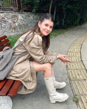 Melis Sevinç Instagram - 🍂🍃