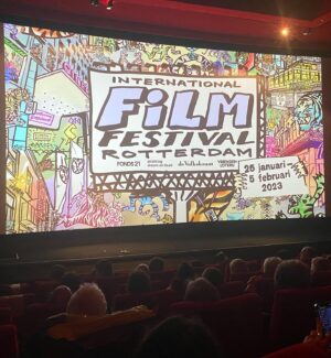 Melis Sevinç Instagram - İstanbul Film Festivalindeyiz :)) 
Haberin şerefine tb diyorumm 
#iffr @iffr @sankiherseybirazfelaket
