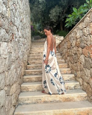 Melisa Berberoğlu Instagram - Yaza doğru… @hotelvillamahal 💙