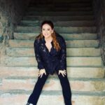 Melisa Doğu Instagram - Sevgili dostum @sibelarna ile harika bir program çektik, hava güzel, keyifim yerinde🙏🏻 📸 @elcinurasli ve saçlaaaarrr tabi ki canım @yosibear 🦋🍀😘♥️
