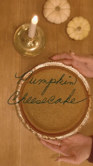 Melise Instagram - pumpkin cheesecake recipe! keep this one in mind for your holiday gatherings this month 💌🗃️
.
.
#pumpkincheesecake #recipes #dessert #vintagerecipes #easyrecipes #sweettooth