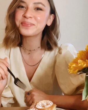 Melise Instagram - started a new series over on the clock app (the videos are too long for reels 🥲) where i cook through my grandma’s recipe box. i’m really excited for this journey and to share it with you all. my tiktok is listed in the linktree in my bio. see you over there 🗃💌
.
.
.
#fromthekitchenof #mygrandmaskitchen #cookwithme #vintagerecipes #recipebox #whatsinthebox #meliseenplace