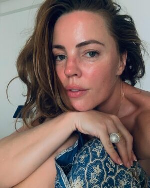 Melissa George Instagram - Today on my birthday I only wish love care and safety for the people of #lebanon please donate https://www.supportlrc.app/donate/ #redcrosslebanon #prayforlebanon