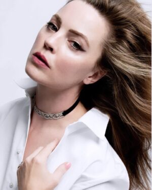 Melissa George Instagram - #emmymagazine @buonomo_cometti @dior @diormakeup #diorhautejoaillerie #themosquitocoast @appletv