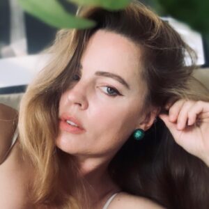 Melissa George Instagram - #themarylebonehotel @hotelmarylebone  my london home away from home 🤍🤍🤍