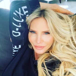 Melissa Tkautz Instagram - My first album FRESH turned 28 this week! 💥 So many memories of that time of my life....what are yours? 👇👇To celebrate I’m laying on the couch taking selfies .... if that’s wrong, I don’t ever want to be right! 😂🤣😂