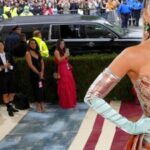 Melissa King Instagram – The time I was at the 2022 Met Gala. 🧐🔍🤣 I promise I smiled.

designer / @thombrowne
stylist / @adamballheim
hair / @danawillcutyou
custom Chinese empress nail guards / @chrishabana 
stacking diamond rings / @denakemp 
finger cuff / @lilianshalom 
earrings / @emigrannis
pendant & earrings / @jenmeyerjewelry