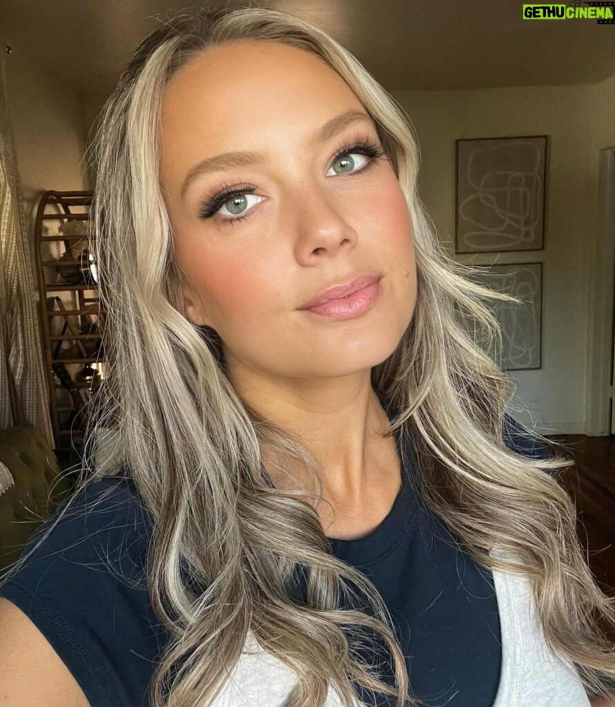 Melissa Ordway Instagram - POV: my May camera roll 1. Barbie everything 💖 2. “Mommy Me” by Olivia 3. After work #selfie @youngandrestlesscbs 4.No training wheels 5. Birthday girl is #8 6. Friends 💕 7. Double Rainbow 🌈 8. Go @predsnhl