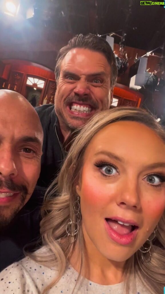 Melissa Ordway Instagram - A special Friday #bts filming @youngandrestlesscbs and celebrating @sharonlcase and @joshuamorrowyr birthdays! 🎉 #friday #set #birthday