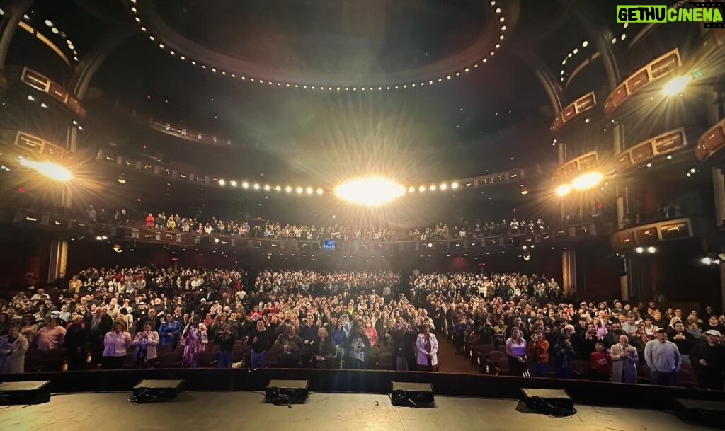 Melissa Peterman Instagram - Todays view. So much love for the cast and creators of Young Sheldon today. @paleycenter @youngsheldoncbs #youngsheldon