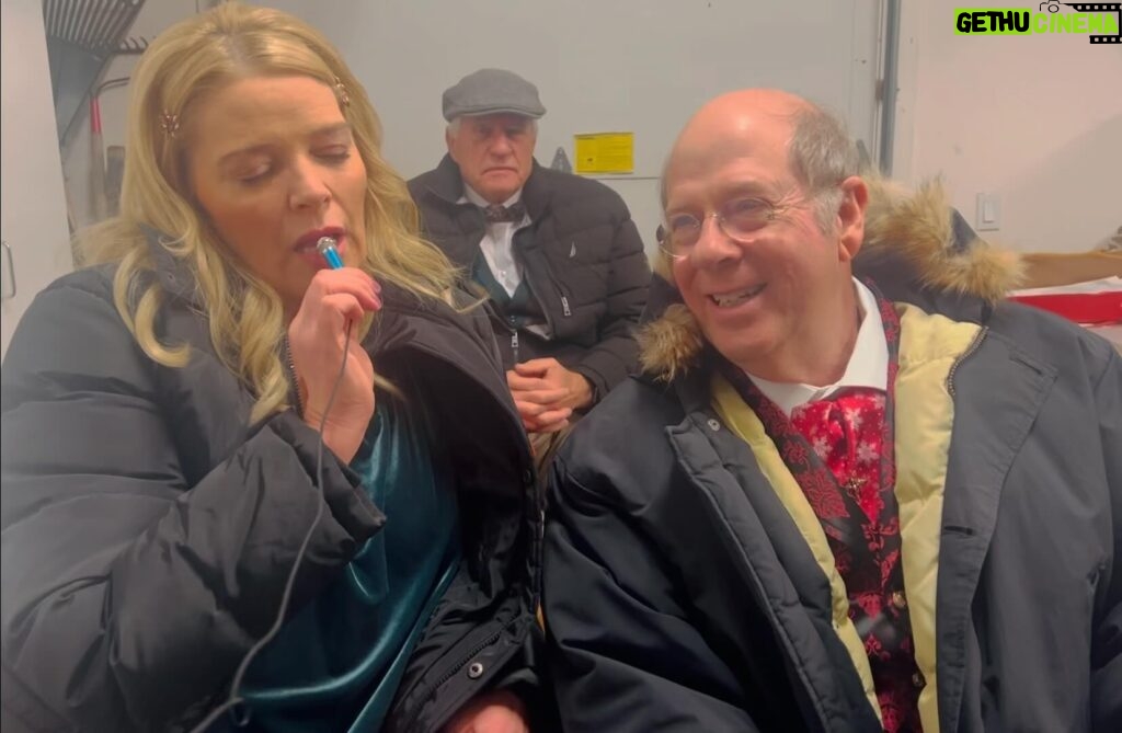 Melissa Peterman Instagram - Just because it popped up on my phone and makes me happy. A word from the greatest of all time, Mr. Stephen Tobolowsky from his appearance on "Tiny Mic. Big Voices" last August. Happy Wednesday. #funonset #walterismyfavorite #hauloutthehollylitup @stephentobo ❤️