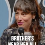 Melissa Villaseñor Instagram - Why #billieeilish whisper sings 🤣🎤: @melissavcomedy #standupcomedy at #jaminthevan 🎶🚐 #comedian #comedyclub #billieandfinneas