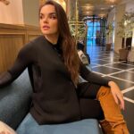 Melody Ruiz Instagram - Hay lugares donde uno se queda y lugares que quedan en uno… ¿Cuál sería tu viaje ideal en estas fechas? Os leo!! 🥰 @hotelreginamadrid