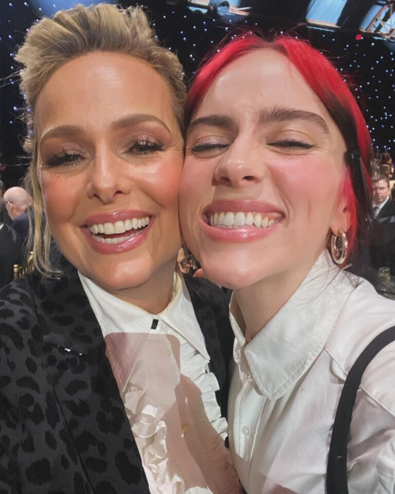 Melora Hardin Instagram - So lovely to meet the incredibly talented @billieeilish tonight at the @criticschoice awards 🖤