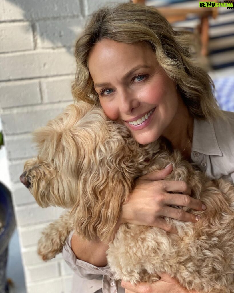 Melora Hardin Instagram - Love session with Lollie 💗🐶