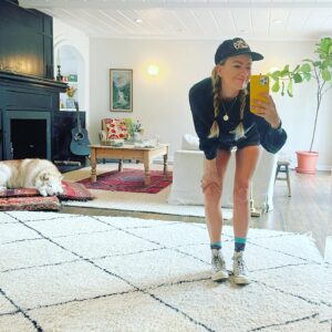 Meredith Hagner Instagram - REMEMBER ME?????? good #me #me #me #ME #me #me #MEEEEEEEEEEE