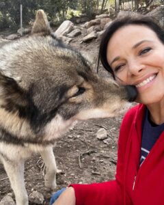 Actress Meredith Salenger HD Instagram Photos and Wallpapers February 2024
