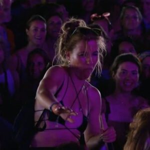 Merel Baldé Instagram - De hele Lowlandsshow staat op youtube!
Hierbij een paar van mijn highlights. Benieuwd wat die van jullie zijn!

1. Het full circle moment (helemaal afkijken)
2. “Lowlands” zeggen en beseffen dat het echt is
3. Mijn man met gevoel vinden
4. Deze lichtswitch
5. Mijn lieve vrienden op de eerste rij vastpakken
6. Mezelf in het publiek zien
7. Bedankt allemaal! (Ook voor alle lieve reacties na afloop op het festival❤️)

Lowlands en lief publiek bedankt voor deze hete🥵 en onvergetelijke show! Een droom die uitkwam!