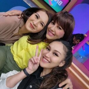 Meriam Bellina Instagram - Bikin aja...gak romantis juga gapapa😎🤣