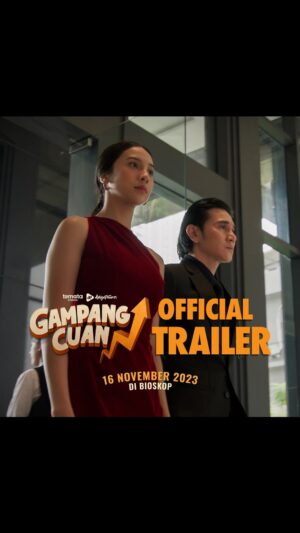 Meriam Bellina Instagram - OFFICIAL TRAILER FILM GAMPANG CUAN

Duit Bukan Segalanya, Tapi Segalanya Butuh Duit!

Keluarga makmur, bahagia, senang, damai, tentram? Ya duit jawabannya! 

Sultan, Bilqis dan Aji tiba-tiba dapet warisan gak biasa dari si Bapak: Utang! Ketiga bersaudara ini harus muter otak untuk cuan sebanyak-banyaknya, mulai dari cara yang borderline haram, sampai nyemplung ke dunia yang mereka bahkan gak kenal sebelumnya! 

Gak cuma itu! Mama di kampung mah gak tau apa-apa soal perjuangan mereka dirantauan.😥

Kira-kira mereka bakal berhasil gak?

Temata Studios & Adhya Pictures Present

OFFICIAL TRAILER GAMPANG CUAN!

Nonton bareng-bareng di bioskop 16 NOVEMBER 2023!

Crew: 
Executive Producer: Ricky Wijaya / @rw.graphy
Produser: Tesadesrada Ryza / @radaryza
Sutradara: Rahabi Mandra / @rahabimandra
Penulis Naskah: Rahabi Mandra & Syahrun Ramadhan / @rahabimandra , @syahrunramadhan
Co-Producer: Sekarini Seruni  / @sekariniseruni
Line Producer: Rini Atmodjo / @riniatmodjo

Penata Musik: Hariopati Rinanto & Tofan Iskandar / @hariopati , @iskndrtfn
Penata Sinematografi: Guntur Arief Saputra / @gunturarf
Penata Artistik: Oscart Firdaus / @oscartfirdaus
Editor: Alvin Aprilianto Tan / @alvinat__
Penata Suara: Waim Ahmad Fahreizi, Jonet Sri Untoro / @waimbonk 
Penata Busana: Aniscaw / @anismcawreels
Penata Rias: Manche Irmanto / @armanchee_
Casting: Widhi Susila Utama, ACI / @wickedwidhi

Pemeran: 
Vino G. Bastian / @vinogbastian__
Anya Geraldine / @anyageraldine
Meriam Bellina / @bellinamer
Alzi Markers / @ialzimarker
Danang Suryonegoro / @dananggoldluck
Pandu Winoto / @panduwinoto13
Iyang Darmawan / @iangdarmawan 
Ferry Salim / @ferrysal1m
Augie Fantinus / @augiefantinus
Emanuel Handoyo 
Sogi Indra Dhuaja / @sisogi 

Film Gampang Cuan adalah produksi Temata Studios (@tematastudios) bersama Adhya Pictures (@adhyapictures).

#GampangCuanFilm