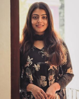 Merin Philip Instagram - Shades ✨
#colours #portrait #cinema #malayalamcinema #mollywood