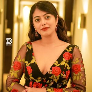 Merin Philip Instagram - And like that feels honoured to be winning The Best Supporting Actress (Malayalam) for 'VAATHIL' in "Santhosham South Indian Film Awards 2023", felt like on top of the world! ✨
Thankyou so much 🌟
 
Styled by: @warp.stories @krishnaviswam 
PC: @delight_photography_official 
@filmstarsbuzz
@bavisettybuchirajunaidu

#santhoshamawards2023#malayalammovie#vaathilmovie#bestsupportingactress#gratitude#dreamscometrue#happiness