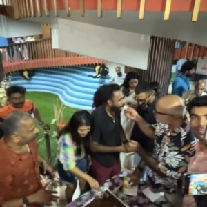 Merin Philip Instagram - അഞ്ചകള്ള കോക്കാൻ
House full showss

Love you all.. ❤❤❤

Running successfully

@ullaschemban
@merinmaryphilip
@meg_toms @manikandan_ayyappa
@lukman_avaran @manikanda_rajan_

#insta #instagood #instapic #running #successfully #housefull #shows