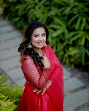 Mersheena Neenu Instagram - Red ❤️

Photographer:@anu_memories_ 
Designer@amalia__designerboutiqe
Location @avoki_resorts 
Makeup:@sivas_makeover_