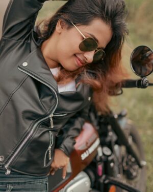 Mersheena Neenu Instagram - 🏍