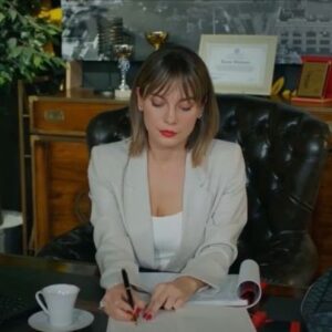 Merve Altınkaya Instagram - akşam @kanald ‘de olur muyuz:) @skalayapim @limon_film @anneningunahi