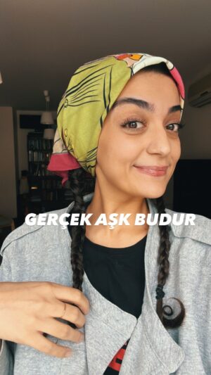 Merve Polat Instagram - GERÇEK AŞK BUDUR 😂 Sevdiğine yolla ✈️

@duygudilekofficial 

#love #aşk  #ilişkiler #kadınerkekilişkileri #sevda #gerçekaşk #truelove #trending #comedy
