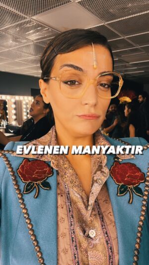 Merve Polat Instagram - Evlilik hakkında her şey🤪Eşine gönder✈️