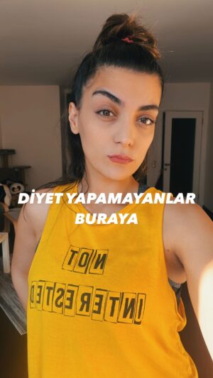 Merve Polat Instagram - DİYETTEYİM CANIM🤲🏽 Kimler böyle 😂 

@bartu_kucukcaglayan @ibrahimselim 

#diyetgünlüğü #zayıflamak #3günde3kilo #5gündetox #diyetisyentavsiyesi #diyetisten #detox #kiloverme