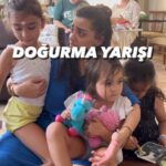 Merve Polat Instagram - YARIŞLA DOĞURAN KARDEŞİNE, ARKADAŞINA, ELTİNE, YENGENE, KUZENİNE YOLLA🫵🏼 BU DOĞURMA YARIŞI NEDİR? dediğini etiketle 😜😜 Teyzelik çekilecek dert değil 🤰🏽🧑🏼‍🍼🤱🏿👩‍🍼 #mügeanlı #baby #teyzeyeğen #doğum #bebek #momlife #mom #family #dad #pregnant #birth #yenidoğan
