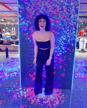 Merve Sevi Instagram - Bu ışıltılı hayatı iyi ki seçmişim 💁🏻‍♀️