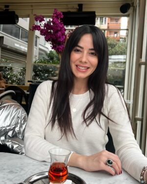 Merve Sevi Instagram - Mis gibi bir hafta diliyorum 🌸
