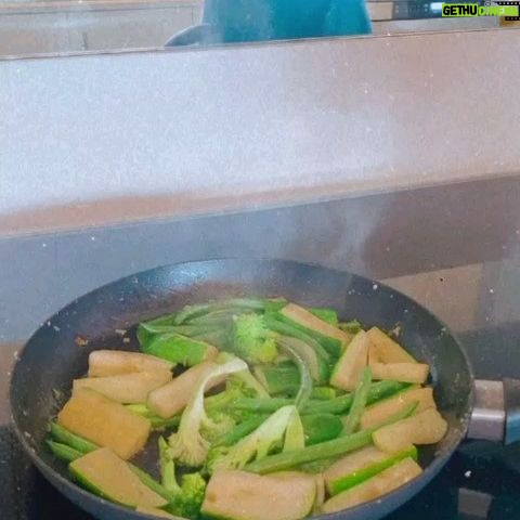 Mey Santamaría Instagram - Dato para los mañosos: cómo preparar verduras deliciosas @titiaguayo