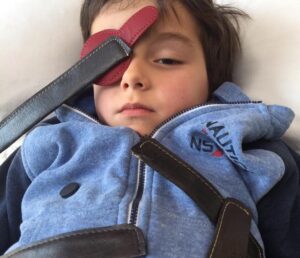 Mey Santamaría Instagram - Y así estamos celebrando el Día del niño 🙈 Poniéndole #imanes a #nico Por culpa de un virus 🦠 #biomagnetismo gracias @mariapazdagnino1 por haberme enamorado de este maravilloso mundo de la física cuántica #amordelbueno #amigaterapeuta