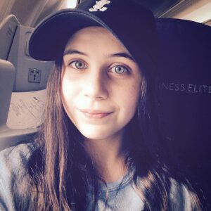 Mia Sinclair Jenness Instagram - ✈️☀️