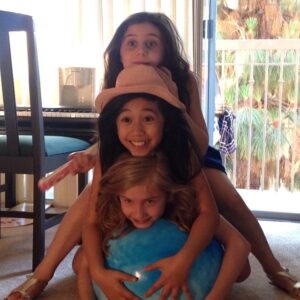 Mia Sinclair Jenness Instagram - MATILDA SANDWICH!! Thank you L.A. for a great run! Thank you to everyone who made our first city so special! #MatildaTour #MatildaTheMusical #MatildaSisters  #MiaSinclairJenness