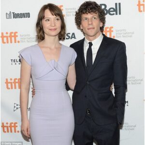 Mia Wasikowska Instagram - Mia Wasikowska and Jesse Eisenberg for the premiere of "The Double" at #tiff #toronto #miawasikowska #jesseeisenberg #richardayoade #thedouble #babes #actors