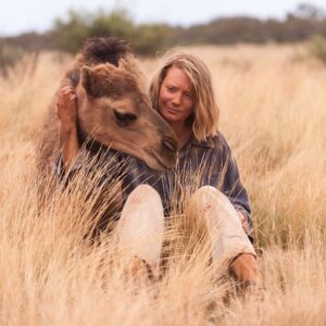 Mia Wasikowska Instagram - With one of her loyal camels #miawasikowska #tracks #film #cinema #australia #actress
