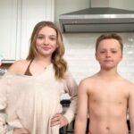 Mia Allan Instagram - Pull the lever… #theallantwins #ellaallan #miaallan #ellaandmia #ellaandmiaallan #twins #justincarusoallan #justincaruso #ruso #family #pulltheleverkronk #pullthelever #actors #tiktok #pairofqueens #thereallyloudhouse #loudhouse #lanaloud #lolaloud #theloudtwins