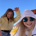 Mia Allan Instagram - Make sure to go check out Ella and Mia’s new show! #thereallyloudhouse now streaming on @nickelodeon @theallantwins 💗 #lolaloud #lanaloud #theallantwins #lilsisters #nickelodeon