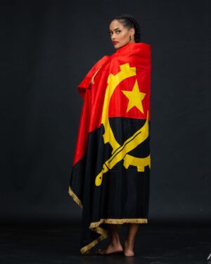 Micaela Reis Instagram - Feliz Dia da Independência 🇦🇴

Este é o momento para celebrarmos a unidade, diversidade e a esperança. Que todos nós sejamos inspiração uns para os outros nos passos que damos no presente para construção de um futuro melhor.❤️